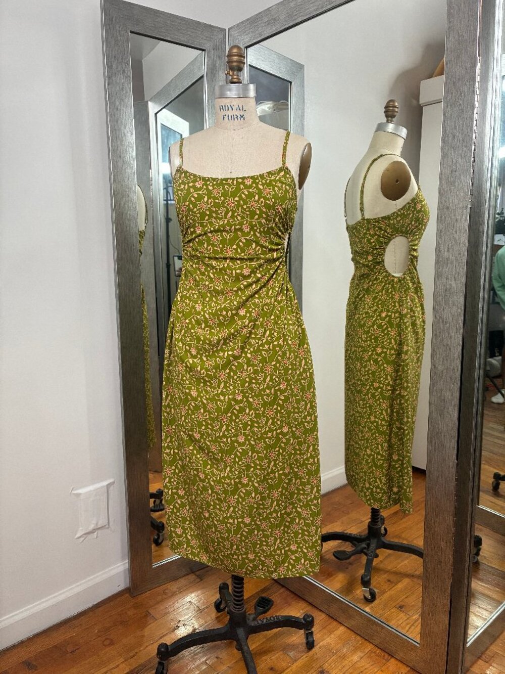 Valija Dress with Cut-outs Midi Length, Size Medium